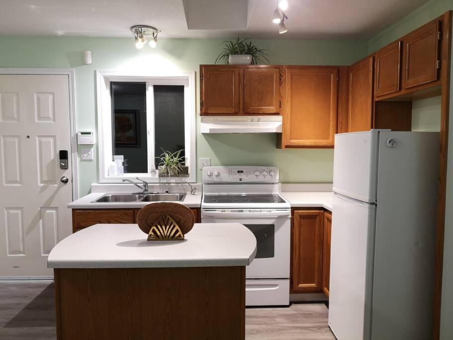 Countryroad Cozy 2Bedrooms Suite2 Nanaimo Exterior photo